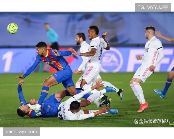 皇马状态回暖引球迷狂热，西甲赛场掀起支持热潮