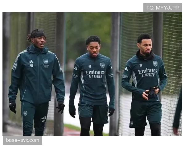 阿尔特塔重组中场阵容,新战术体系助力球队竞争力显著提升 阿尔特塔重组中场阵容,新战术体系助力球队竞争力显著提升