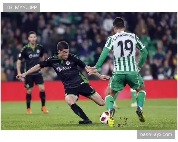 西甲赛季盘点：铁血防守铸就新辉煌，球队突破重定义胜利之路