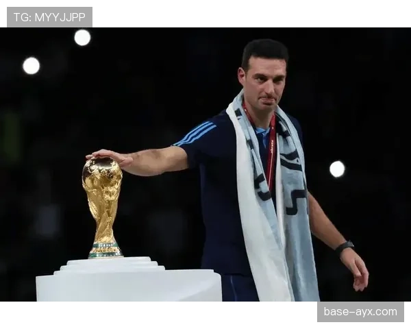 斯卡洛尼战术革新引领南美足球新格局，崭新篇章引发广泛关注