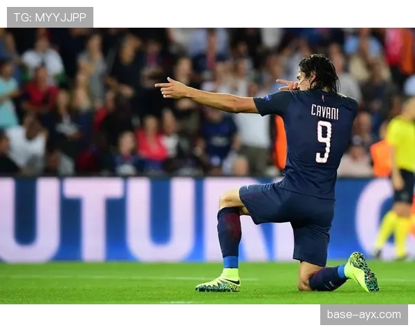 雷吉·米勒利用无球跑动拉开防守空档，三分命中率明显提升