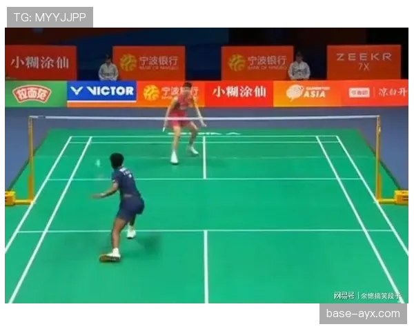 李诗沣这反差我笑了，球场冷面将军，私下像会算账的隔壁室友